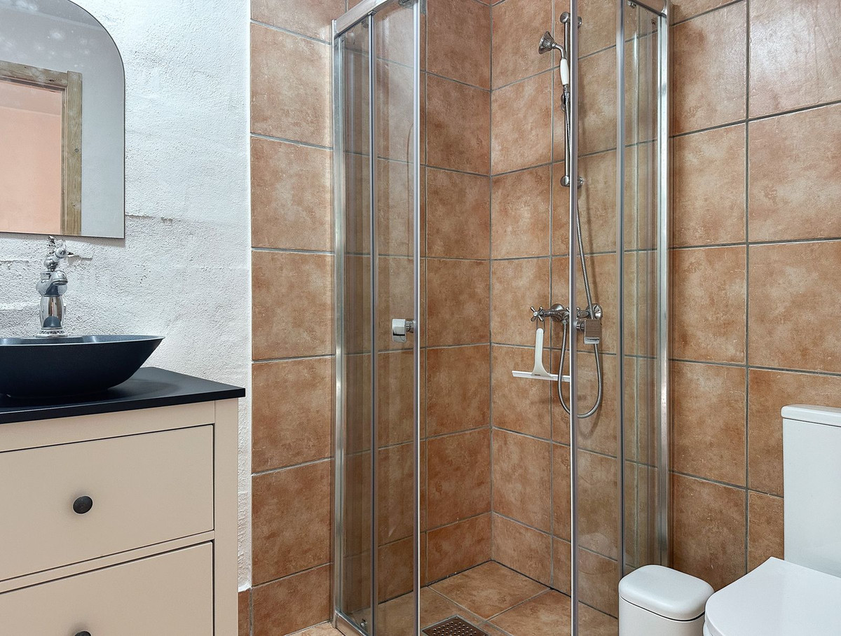 Se vende Apartamento Planta Baja de 3 dormitorios en Costa Del Sol, Málaga, España