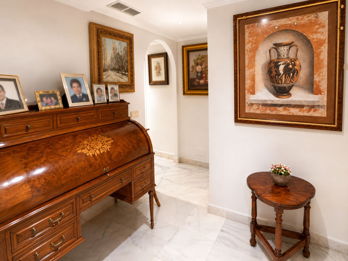4 Bed Apartment for sale in Marbella Costa Del Sol, Málaga, Spain