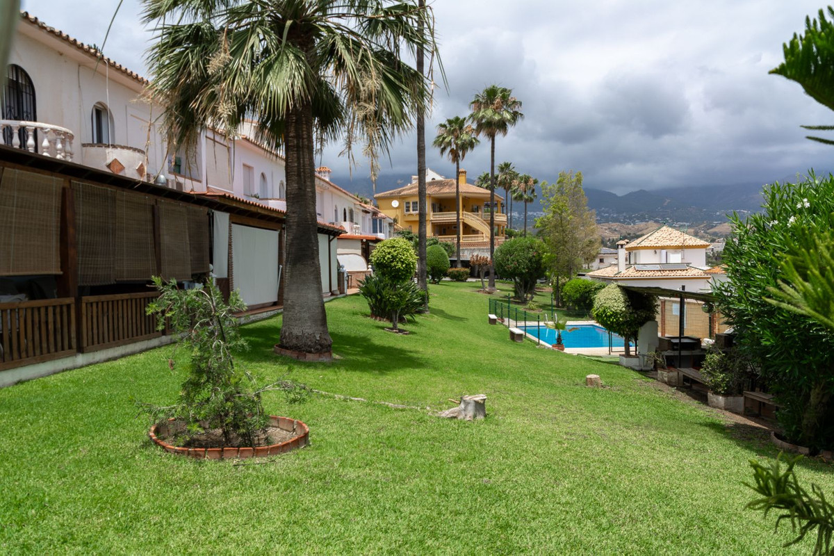 Se vende Adosada de 4 dormitorios en Costa Del Sol, Málaga, España