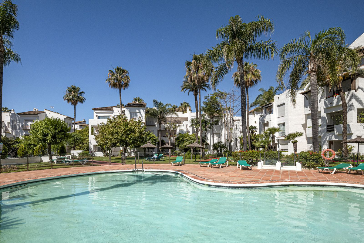 2 Bed Apartment for sale in Costalita Costa Del Sol, Málaga, Spain