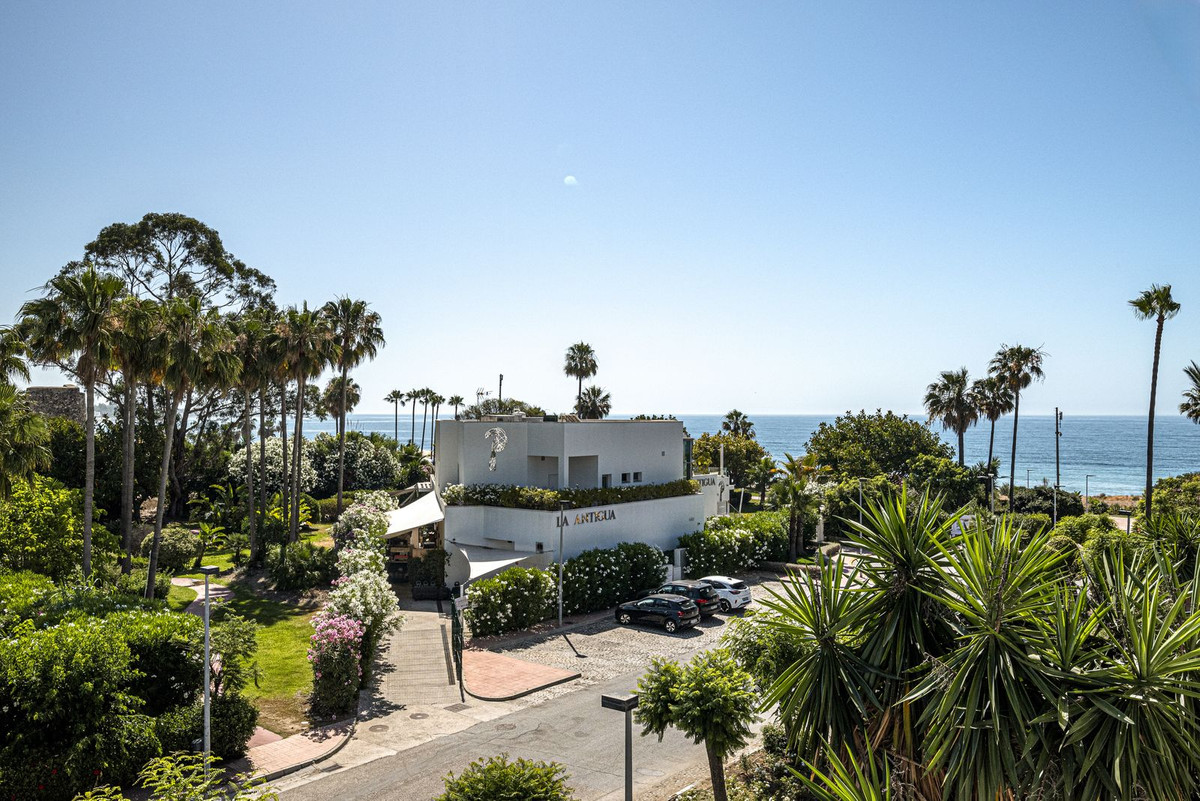 2 Bed Apartment for sale in Costalita Costa Del Sol, Málaga, Spain