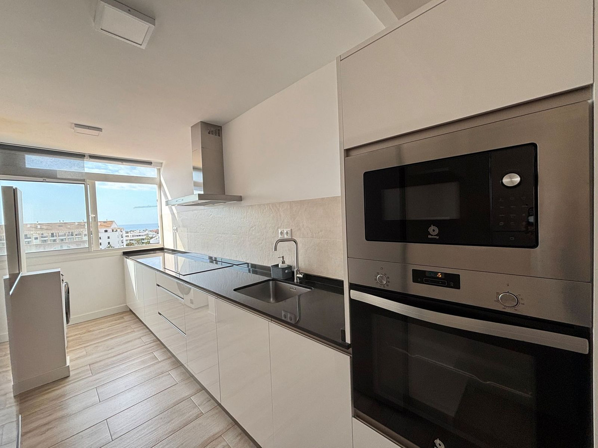Se vende Apartamento Planta Media de 3 dormitorios en Costa Del Sol, Málaga, España