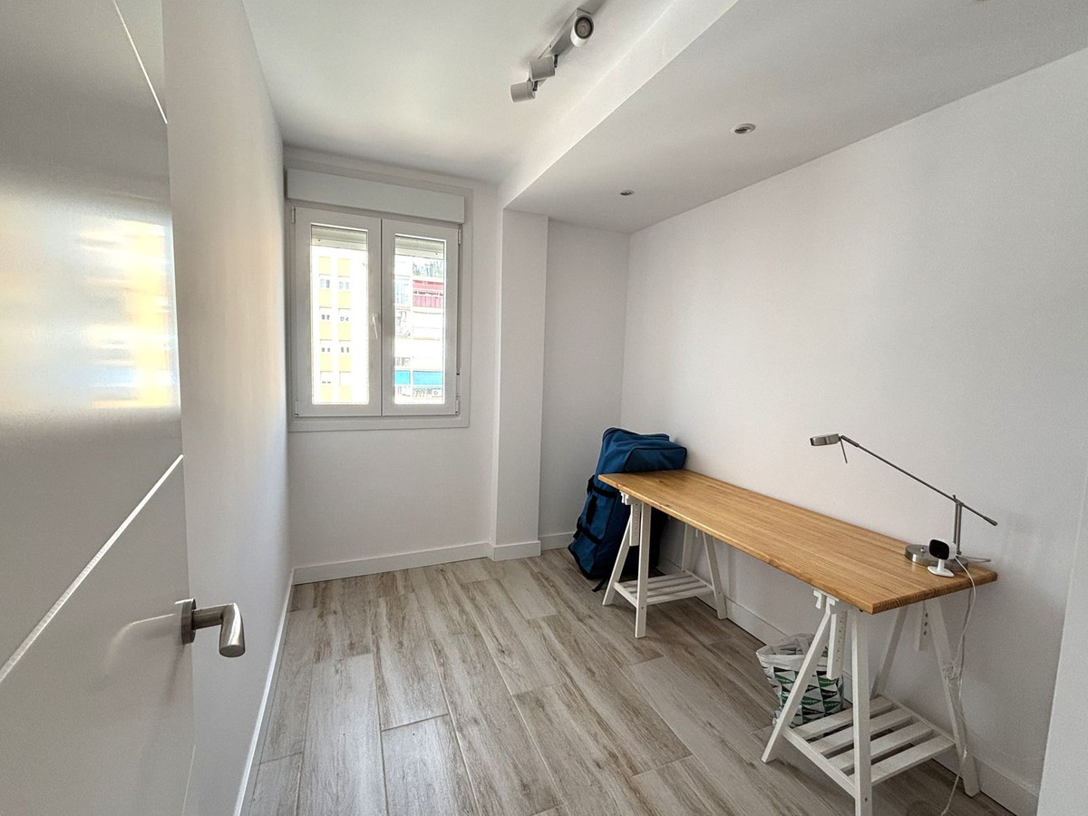 Se vende Apartamento Planta Media de 3 dormitorios en Costa Del Sol, Málaga, España