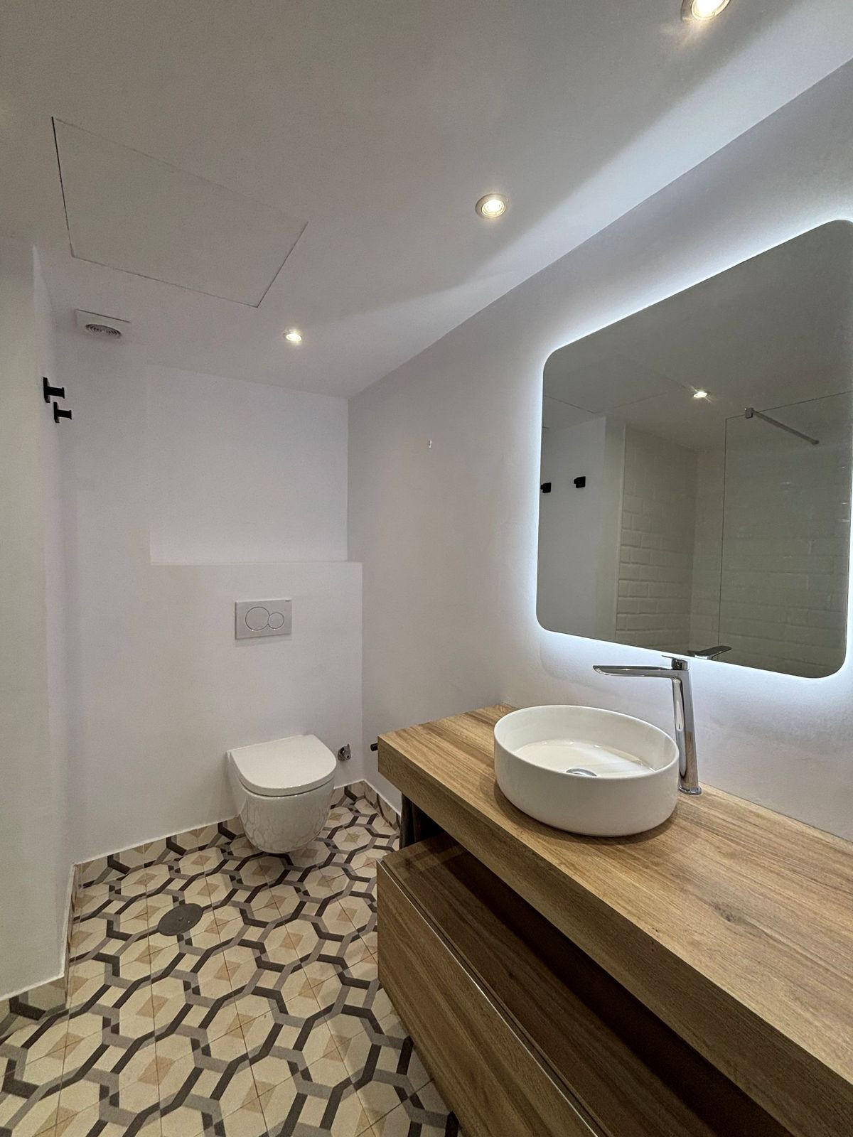 Se vende Apartamento Planta Media de 3 dormitorios en Costa Del Sol, Málaga, España