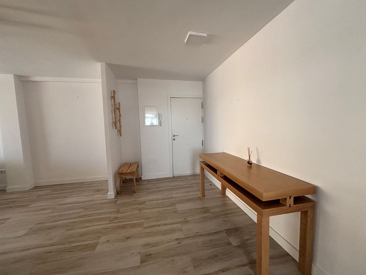 Se vende Apartamento Planta Media de 3 dormitorios en Costa Del Sol, Málaga, España