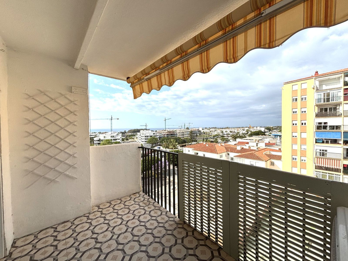 Se vende Apartamento Planta Media de 3 dormitorios en Costa Del Sol, Málaga, España