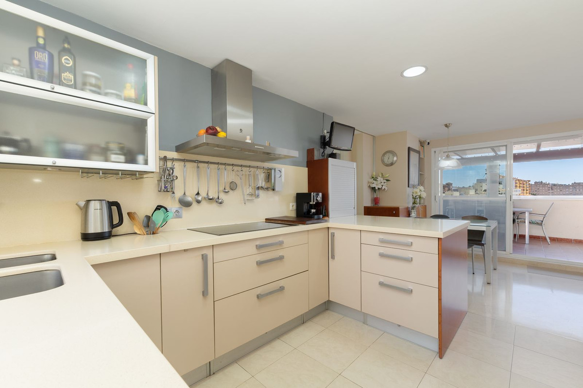 3 Bed Apartment for sale in Estepona Costa Del Sol, Málaga, Spain
