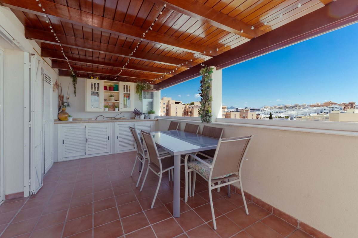 3 Bed Apartment for sale in Estepona Costa Del Sol, Málaga, Spain
