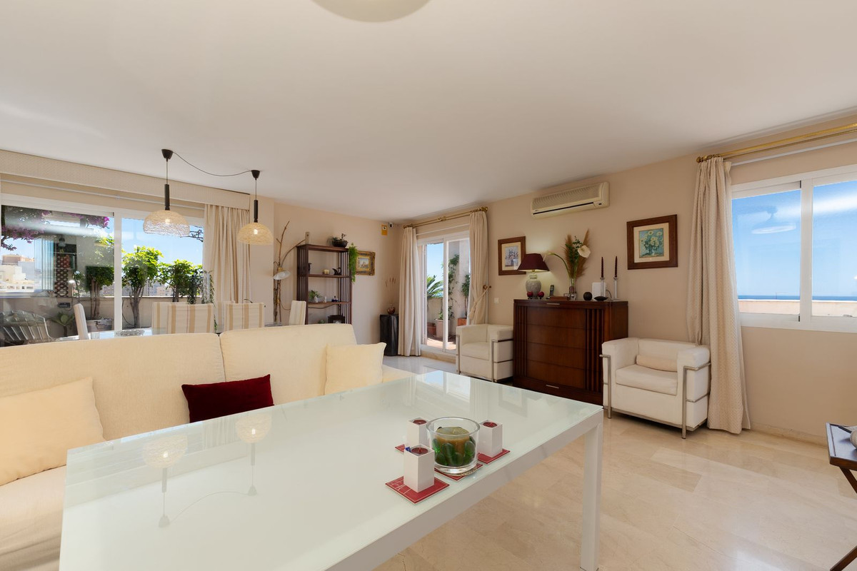 3 Bed Apartment for sale in Estepona Costa Del Sol, Málaga, Spain