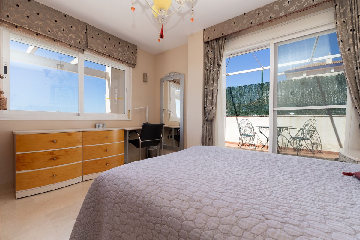 3 Bed Apartment for sale in Estepona Costa Del Sol, Málaga, Spain