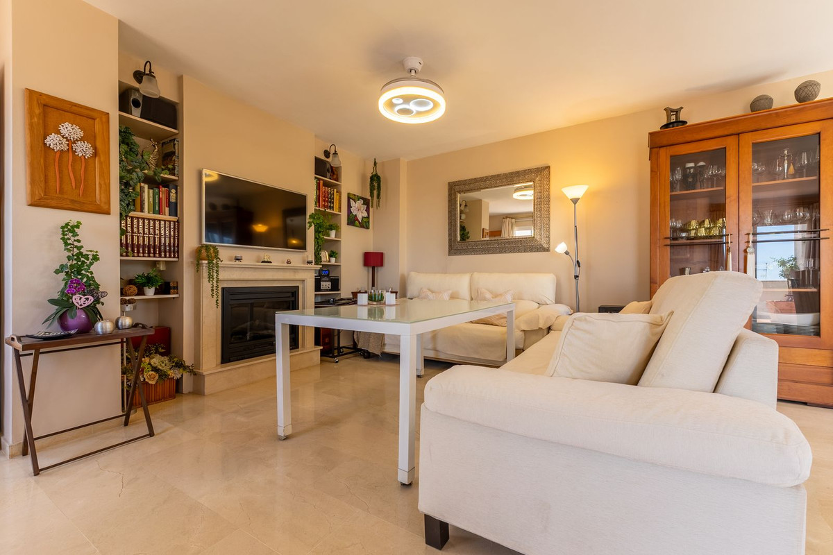 3 Bed Apartment for sale in Estepona Costa Del Sol, Málaga, Spain