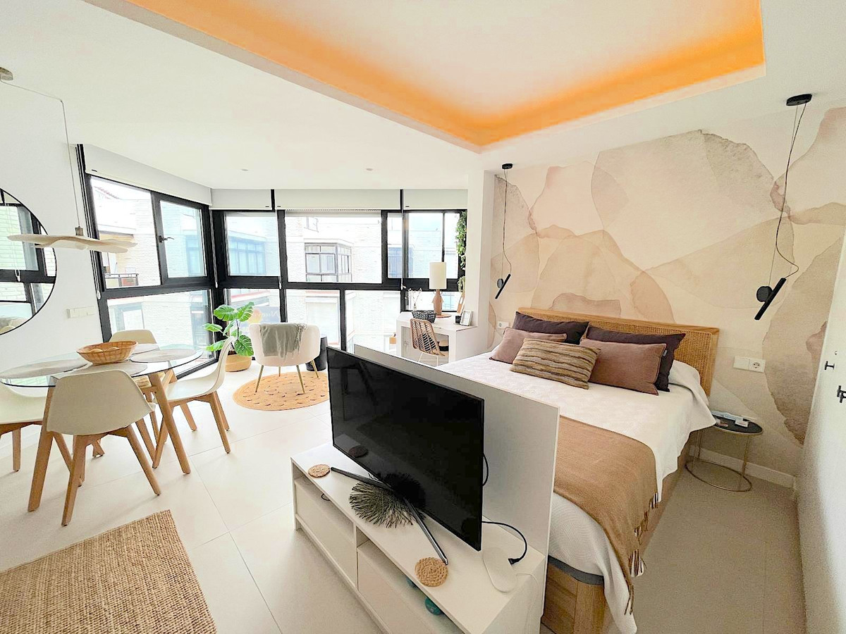 Se vende Estudio Planta Superior  en Costa Del Sol, Málaga, España