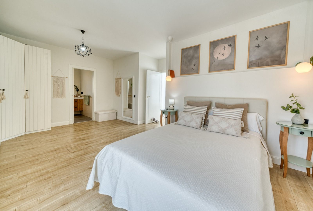 7 Bed Townhouse for sale in Mijas Costa Del Sol, Málaga, Spain