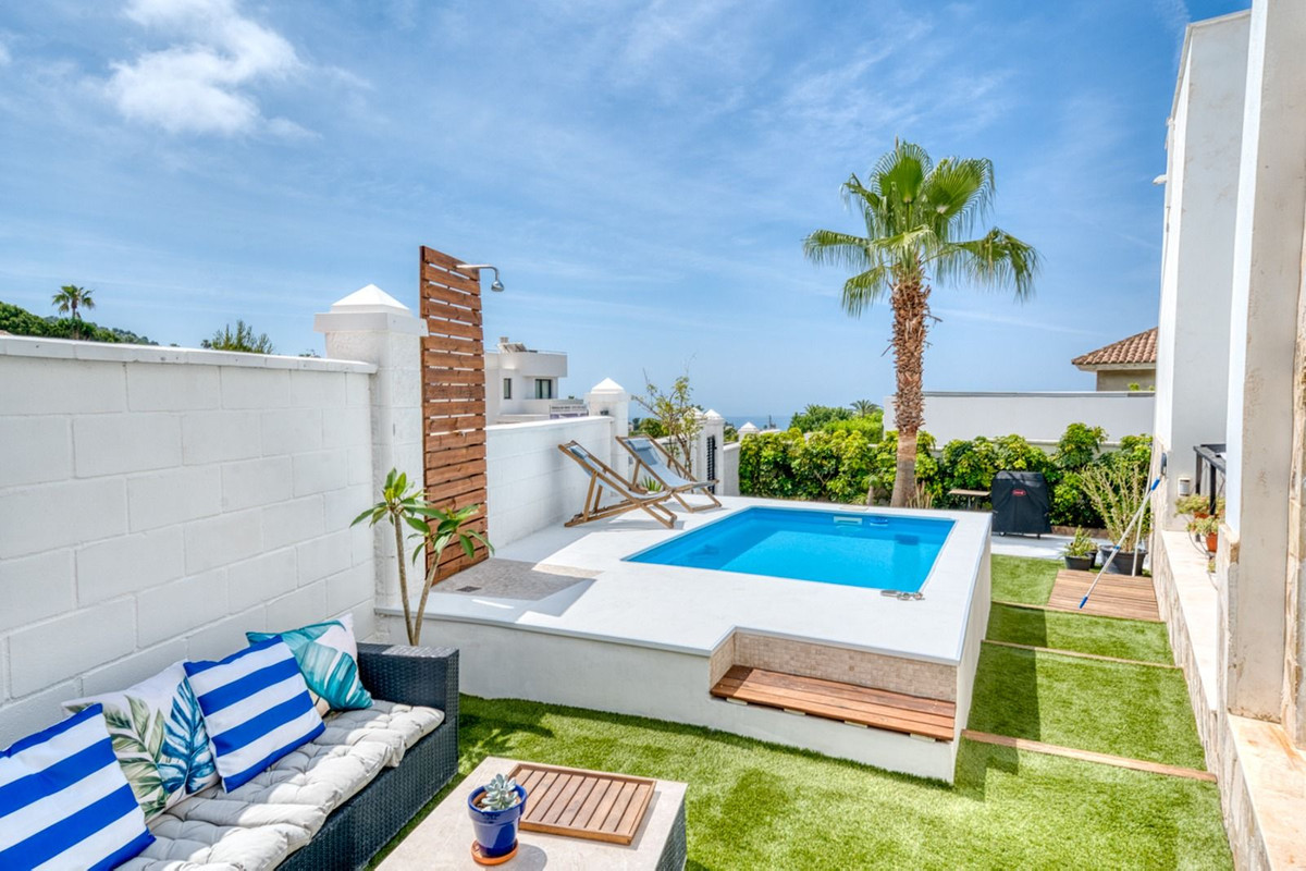 7 Bed Townhouse for sale in Mijas Costa Del Sol, Málaga, Spain