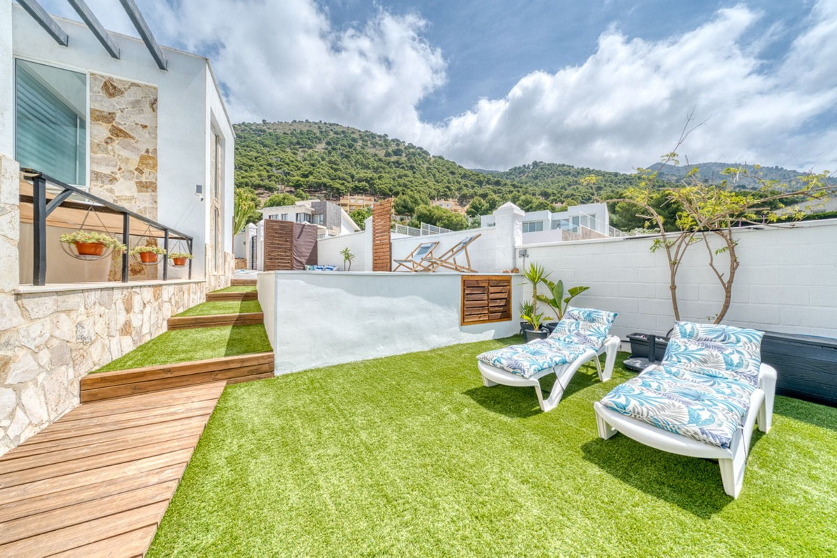 7 Bed Townhouse for sale in Mijas Costa Del Sol, Málaga, Spain