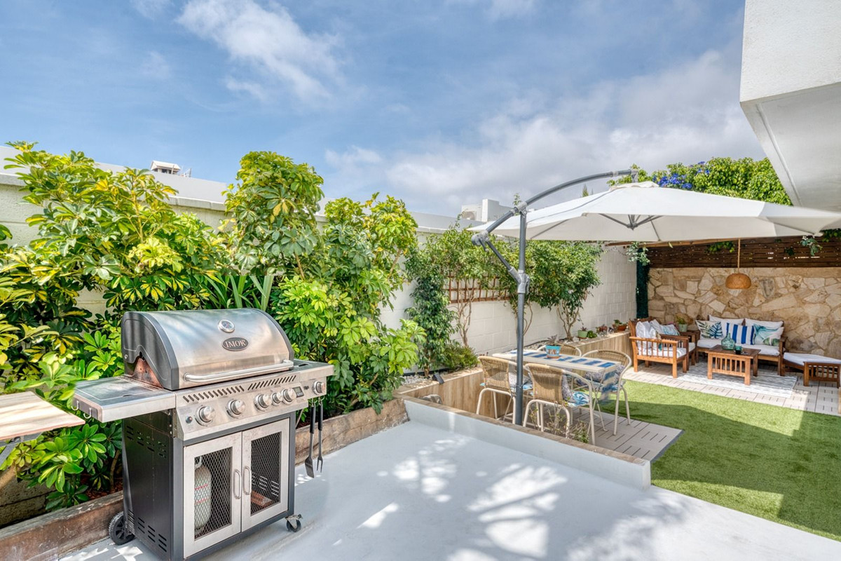 7 Bed Townhouse for sale in Mijas Costa Del Sol, Málaga, Spain