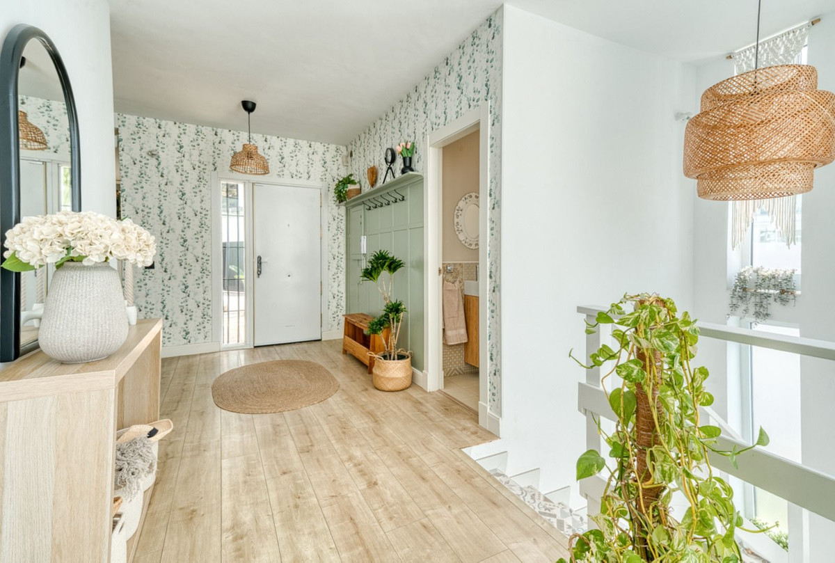 7 Bed Townhouse for sale in Mijas Costa Del Sol, Málaga, Spain