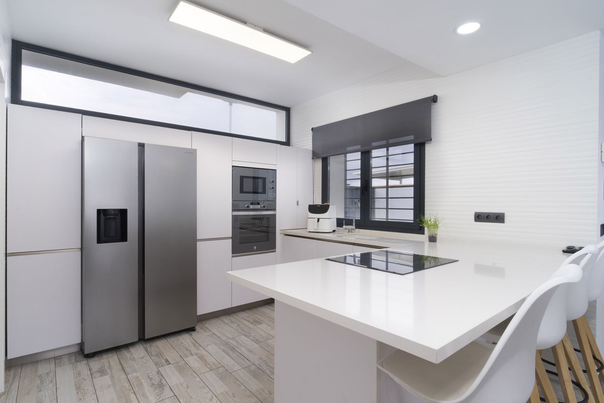 3 Bed Townhouse for sale in Málaga Costa Del Sol, Málaga, Spain