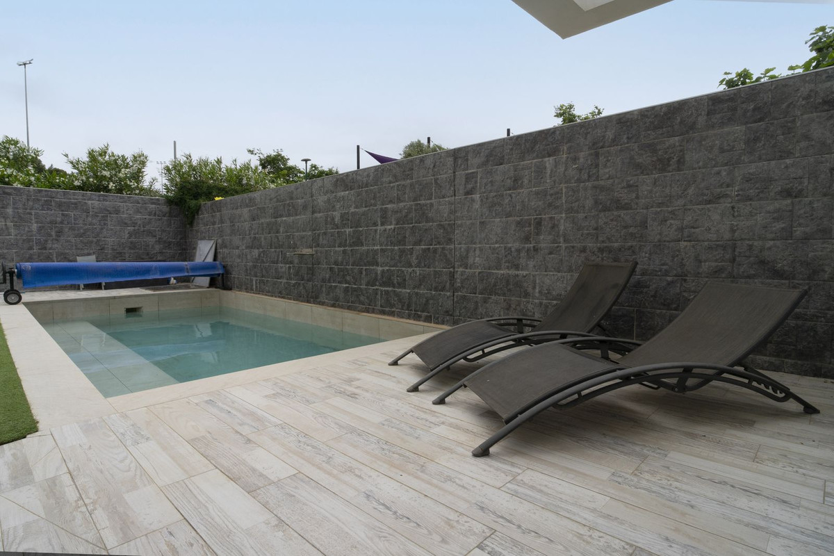 3 Bed Townhouse for sale in Málaga Costa Del Sol, Málaga, Spain