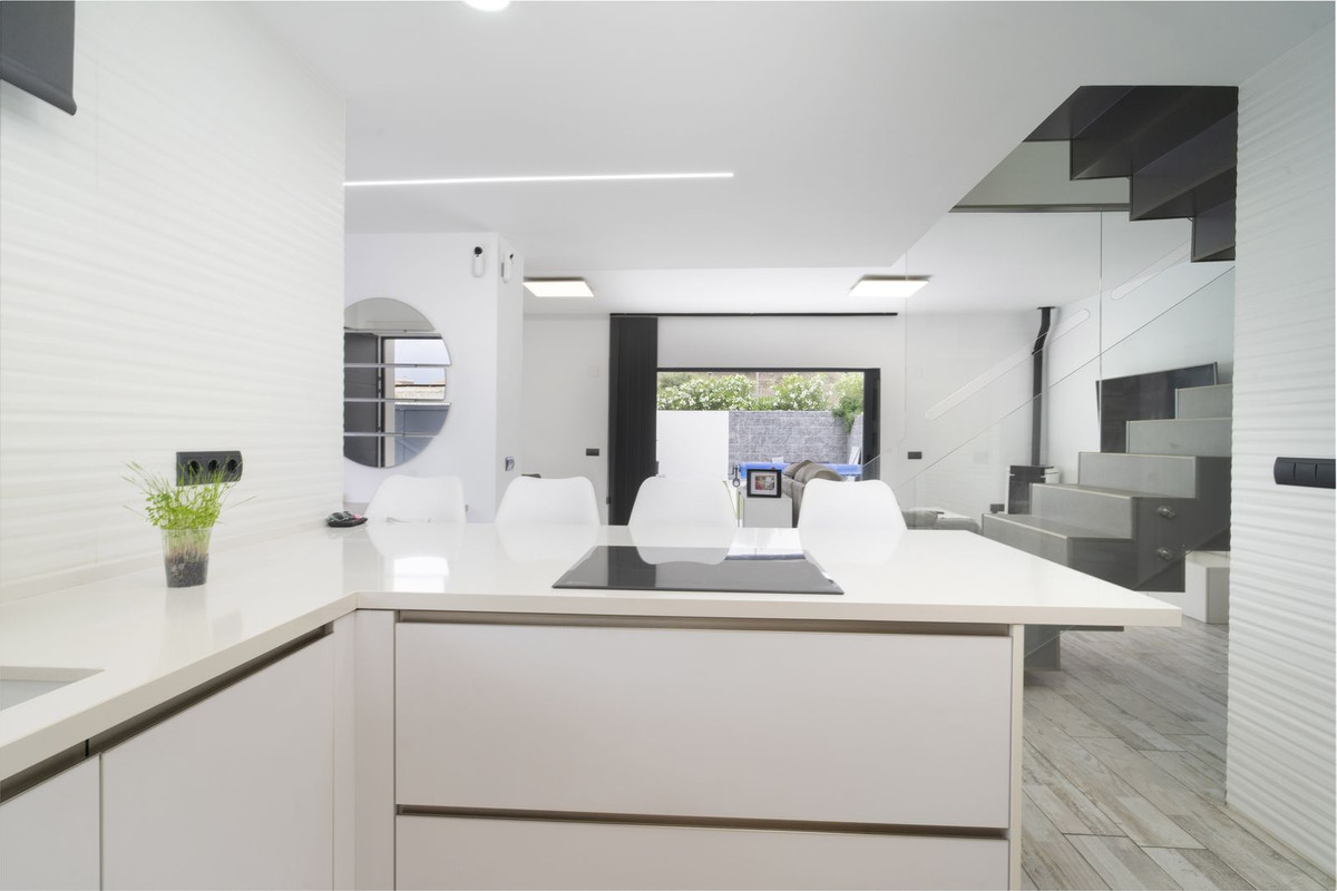 3 Bed Townhouse for sale in Málaga Costa Del Sol, Málaga, Spain