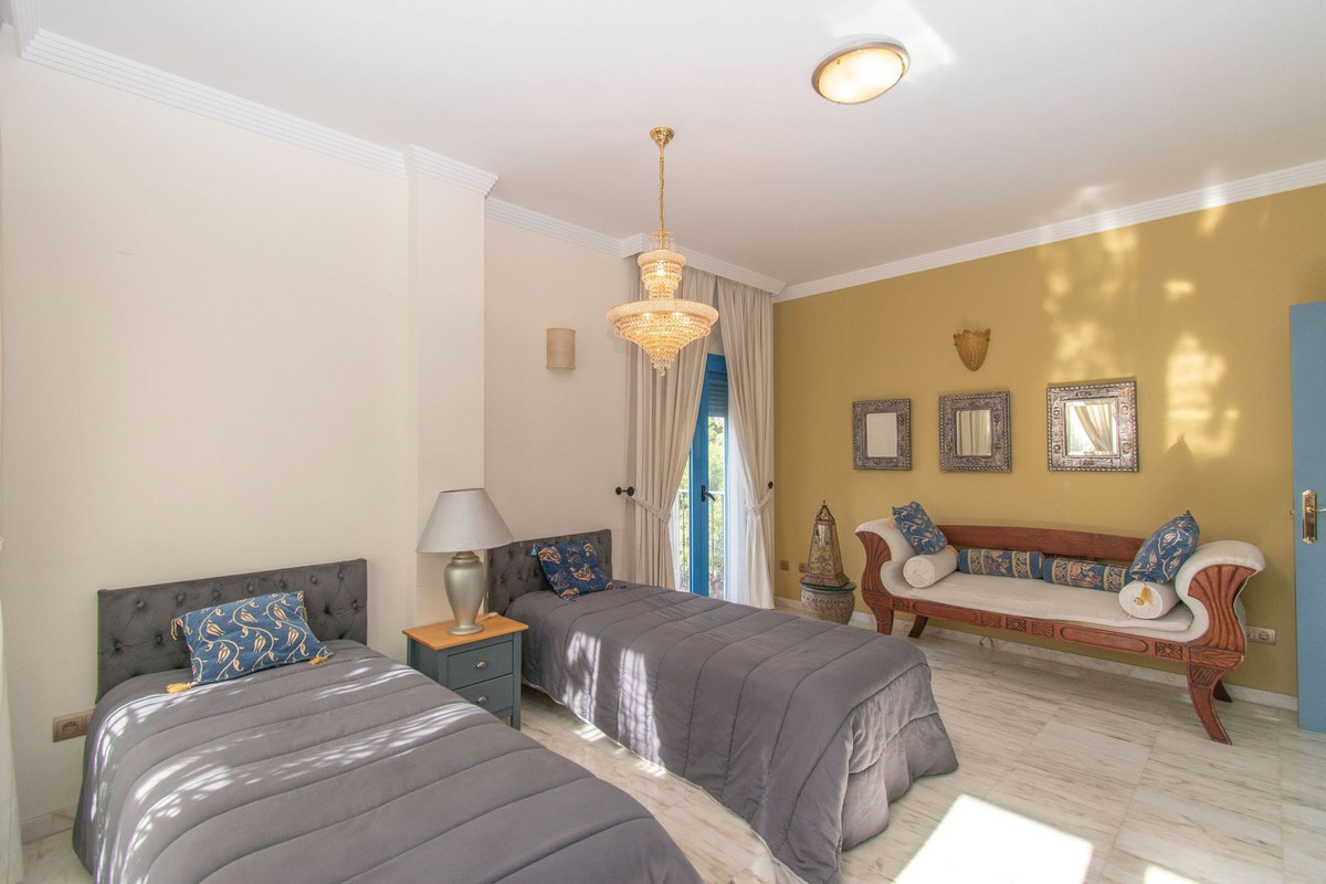 5 Bed Apartment for sale in Torrequebrada Costa Del Sol, Málaga, Spain