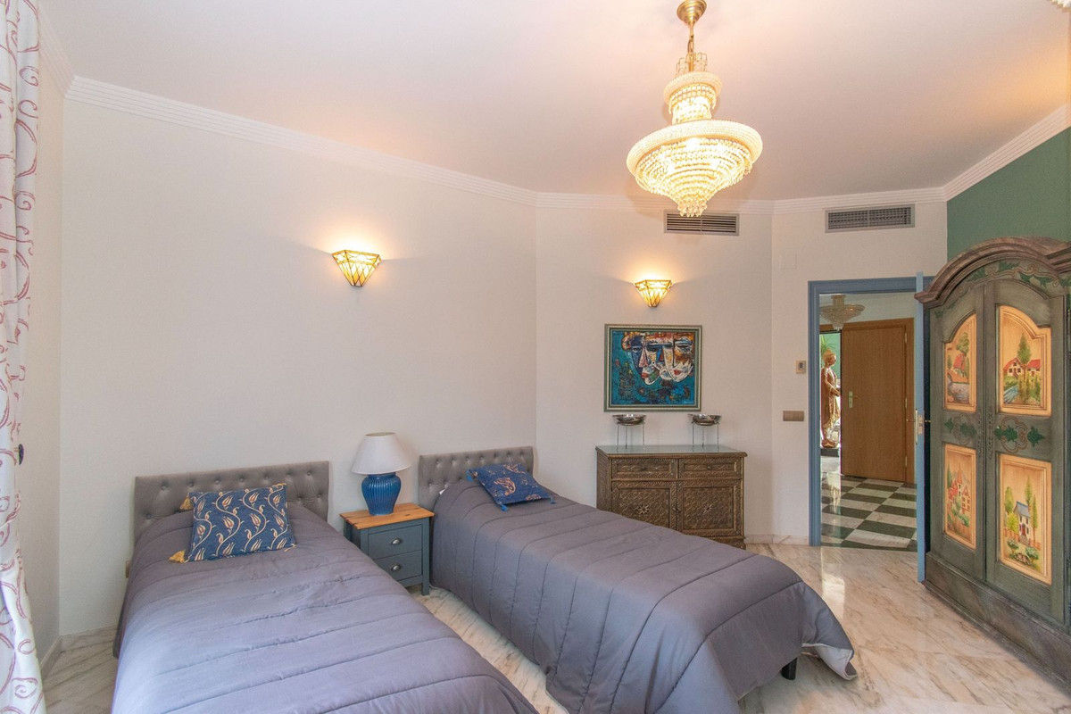 5 Bed Apartment for sale in Torrequebrada Costa Del Sol, Málaga, Spain