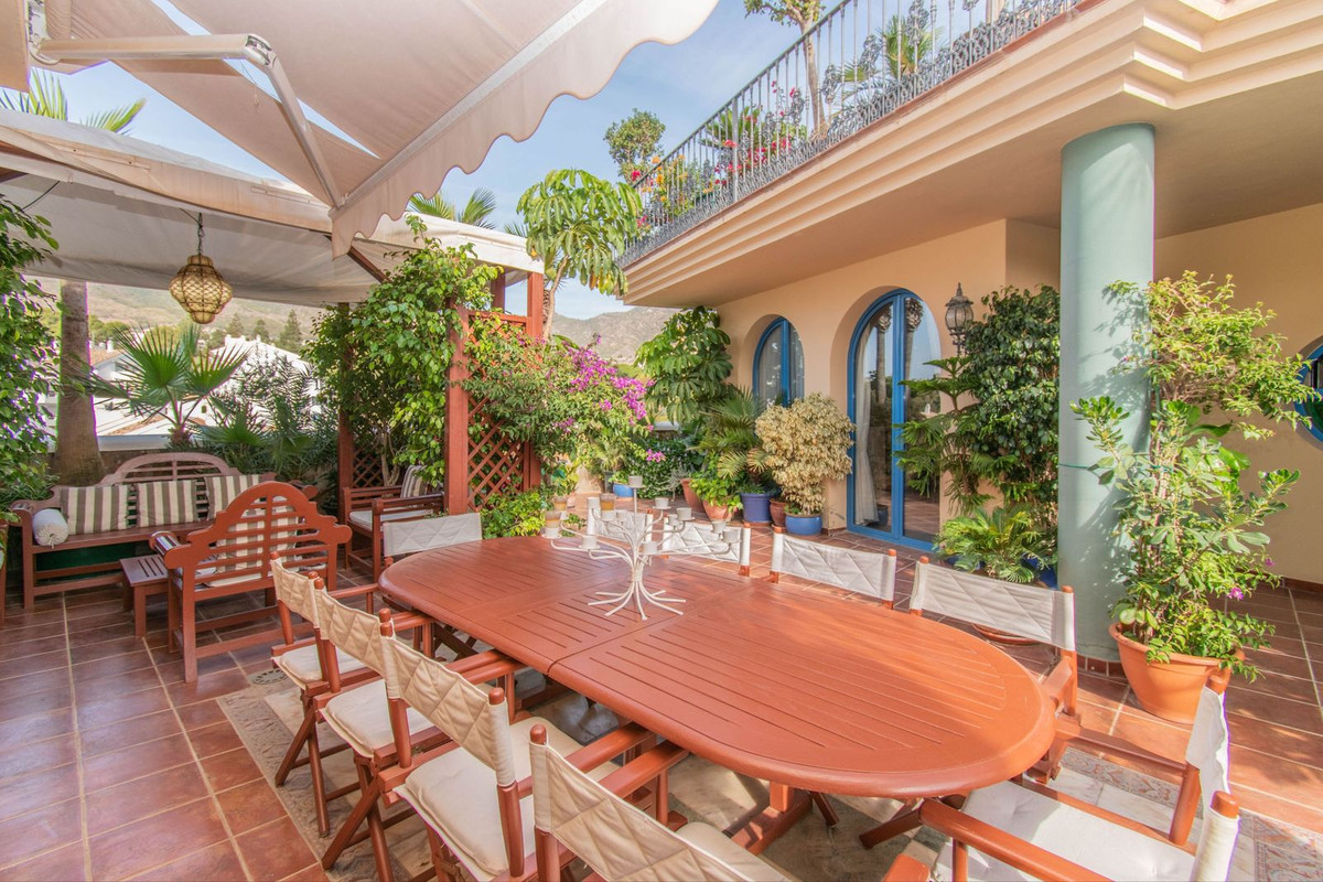 5 Bed Apartment for sale in Torrequebrada Costa Del Sol, Málaga, Spain