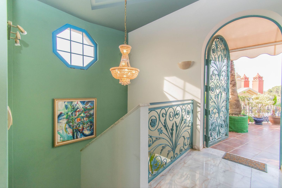 5 Bed Apartment for sale in Torrequebrada Costa Del Sol, Málaga, Spain
