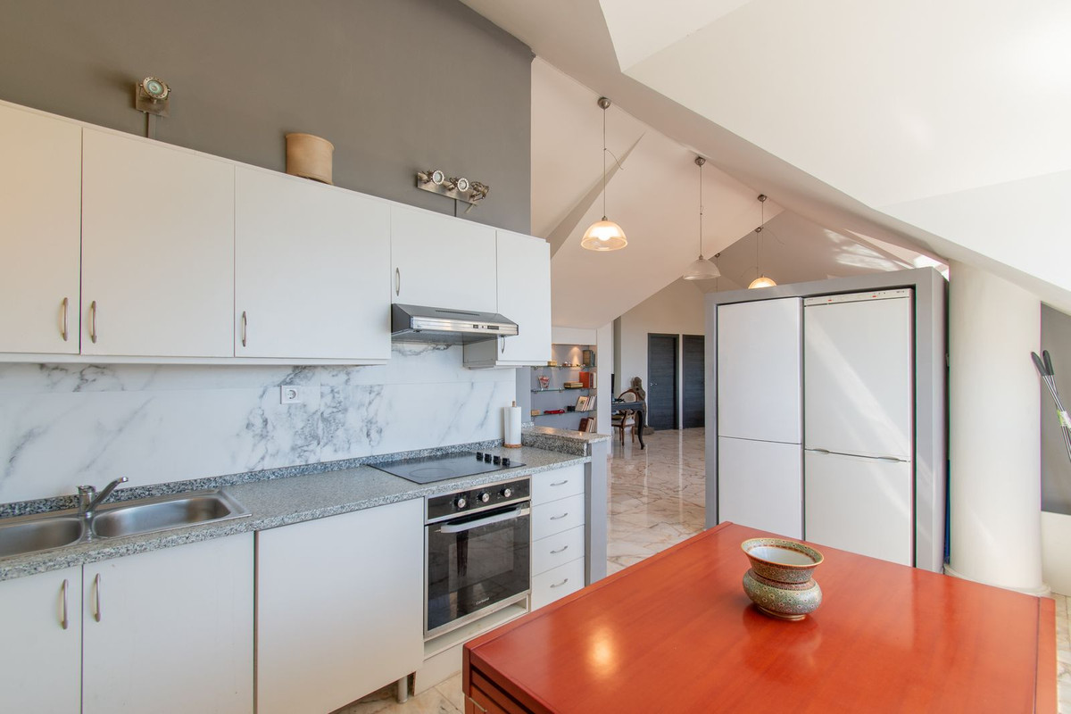 5 Bed Apartment for sale in Torrequebrada Costa Del Sol, Málaga, Spain