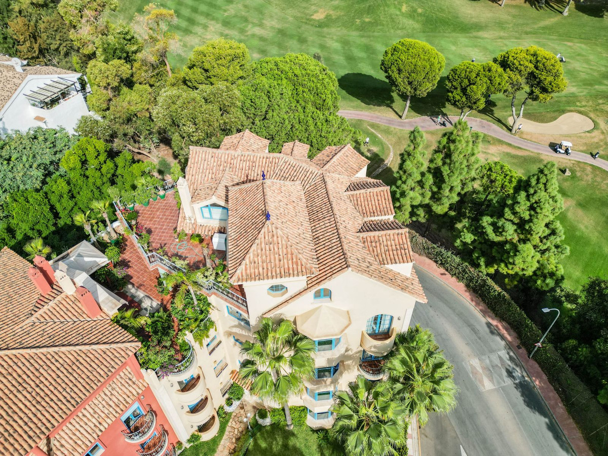 5 Bed Apartment for sale in Torrequebrada Costa Del Sol, Málaga, Spain