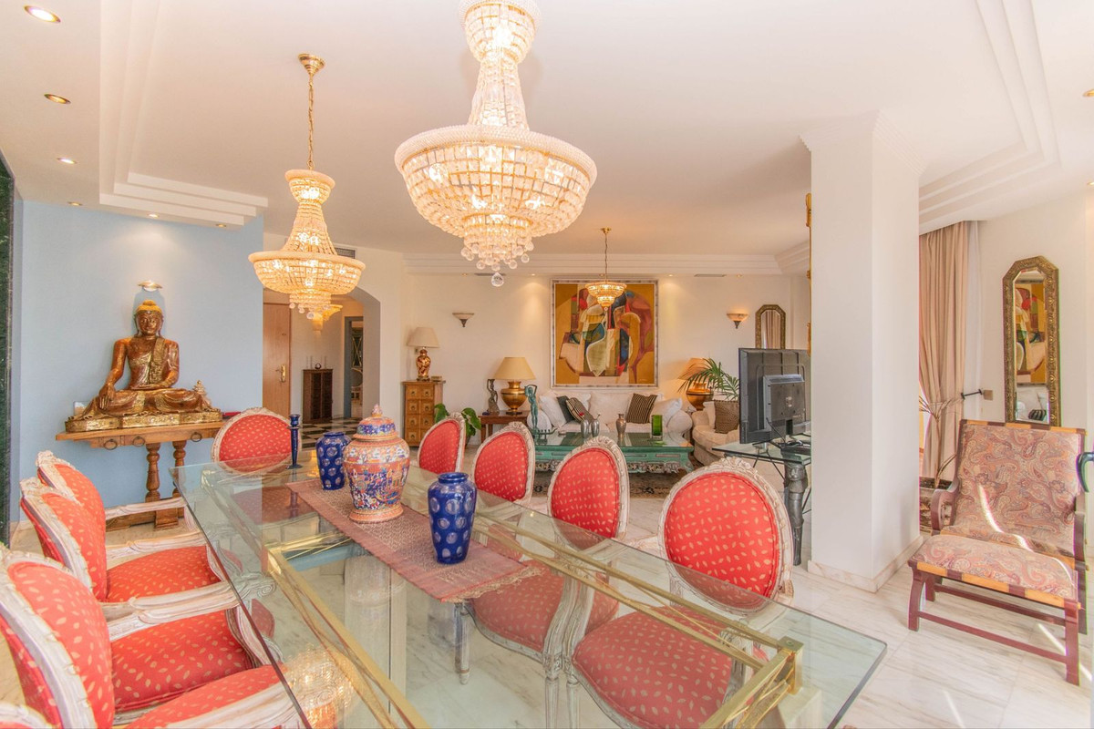 5 Bed Apartment for sale in Torrequebrada Costa Del Sol, Málaga, Spain