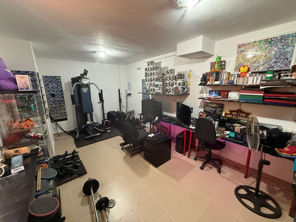 Se vende Apartamento Planta Baja de 3 dormitorios en Costa Del Sol, Málaga, España