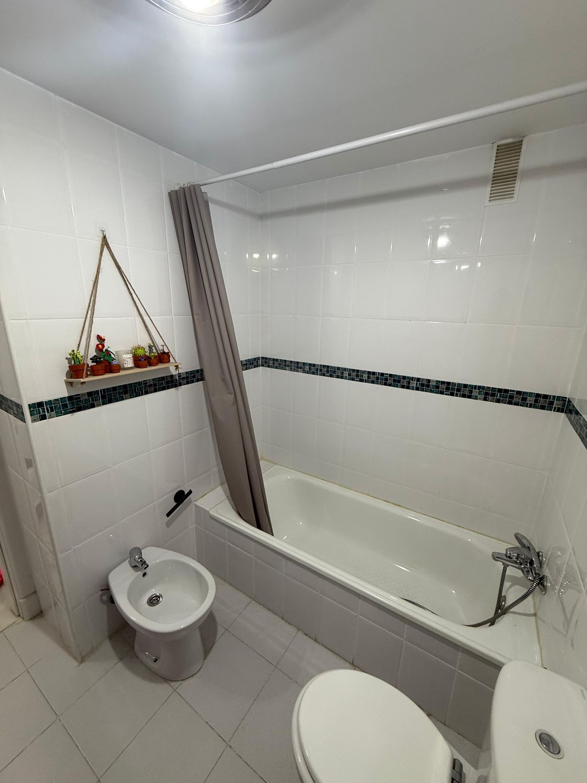 Se vende Apartamento Planta Baja de 3 dormitorios en Costa Del Sol, Málaga, España