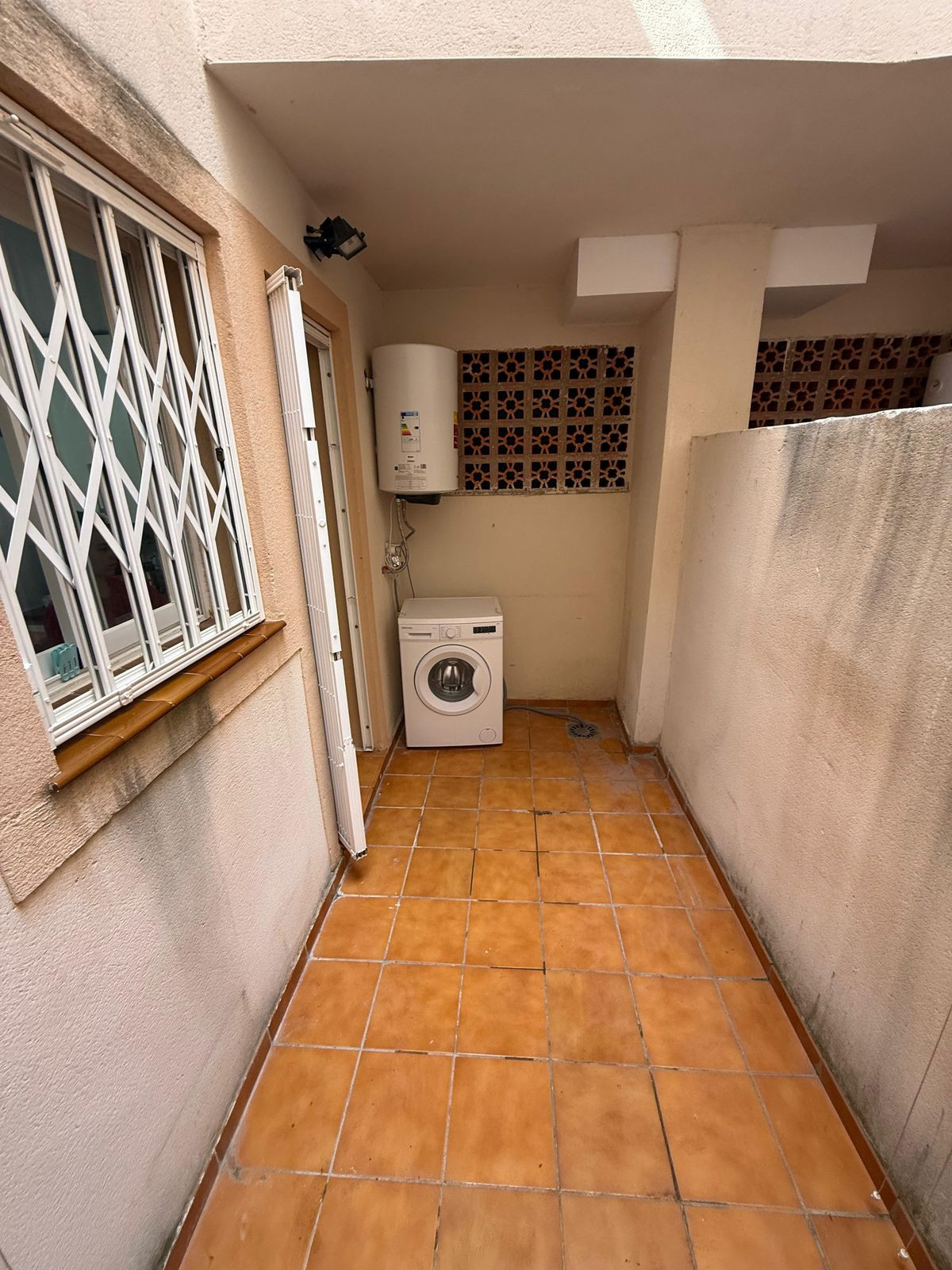 Se vende Apartamento Planta Baja de 3 dormitorios en Costa Del Sol, Málaga, España