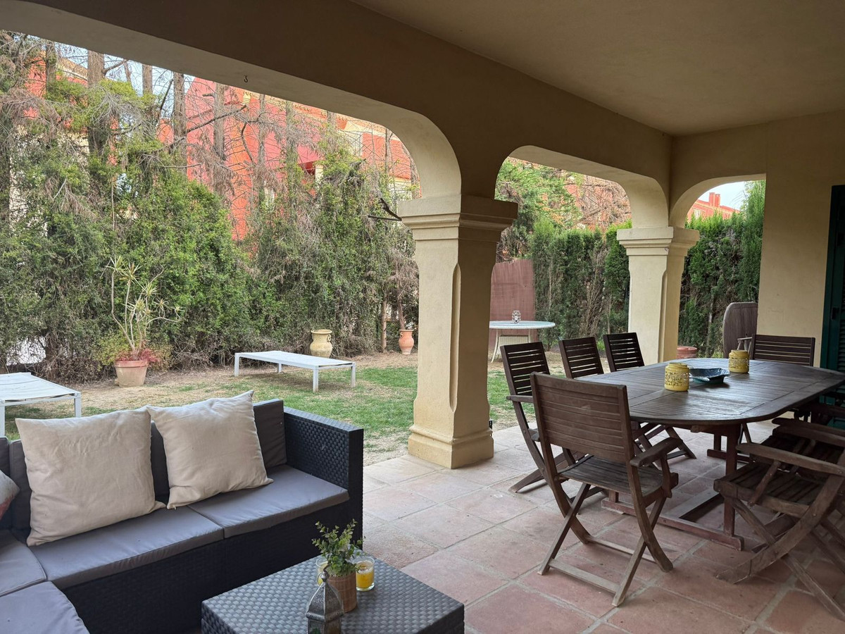 Se vende Pareada de 4 dormitorios en Costa Del Sol, Cadiz, España