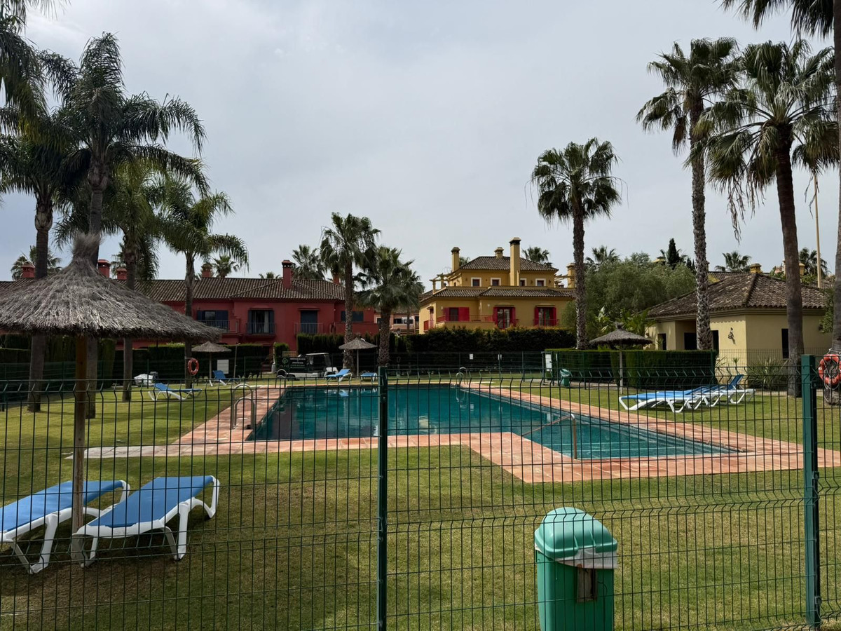 Se vende Pareada de 4 dormitorios en Costa Del Sol, Cadiz, España
