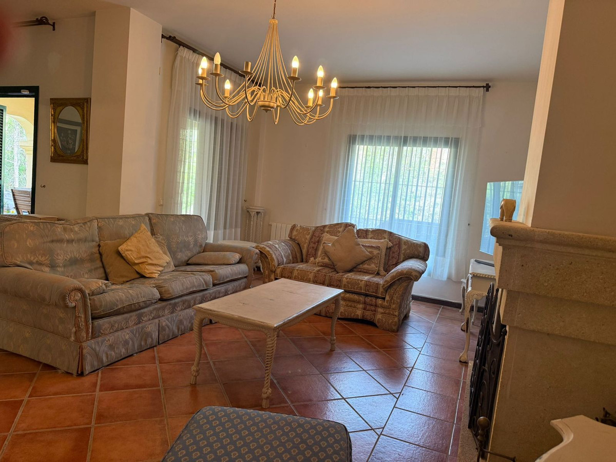 Se vende Pareada de 4 dormitorios en Costa Del Sol, Cadiz, España
