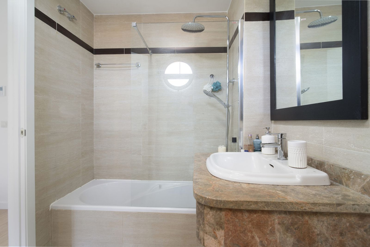 Se vende Adosada de 3 dormitorios en Costa Del Sol, Málaga, España