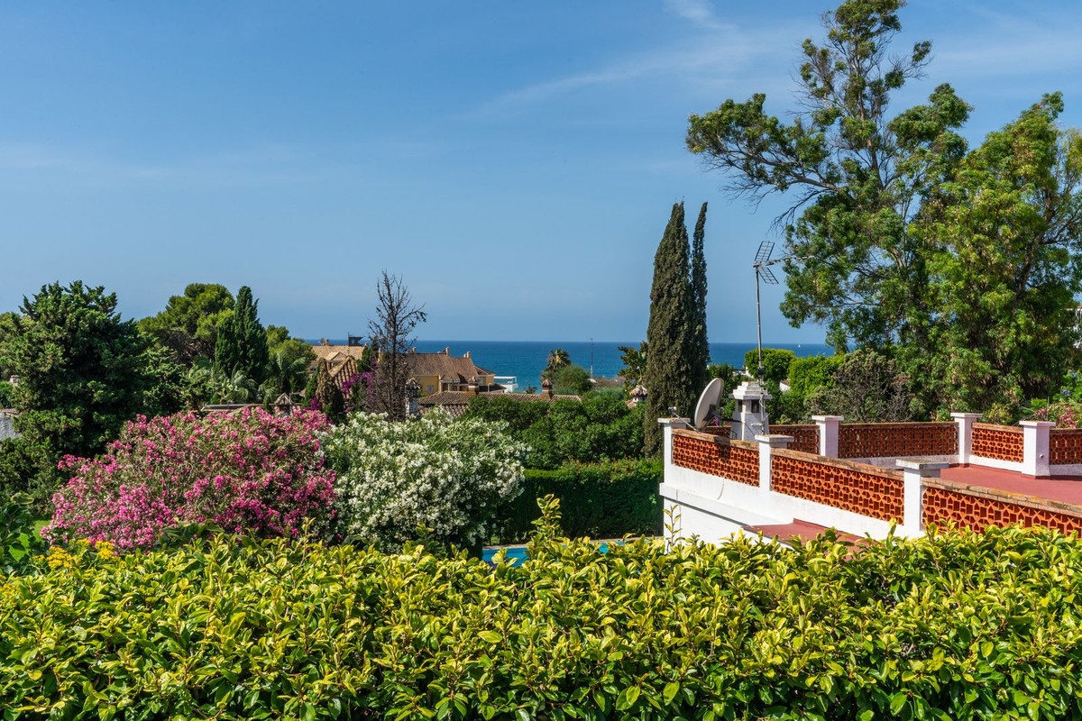 2 Bed Townhouse for sale in Costabella Costa Del Sol, Málaga, Spain