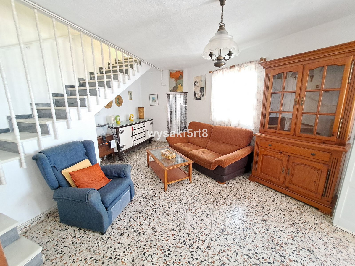 3 Bed Townhouse for sale in La Duquesa Costa Del Sol, Málaga, Spain
