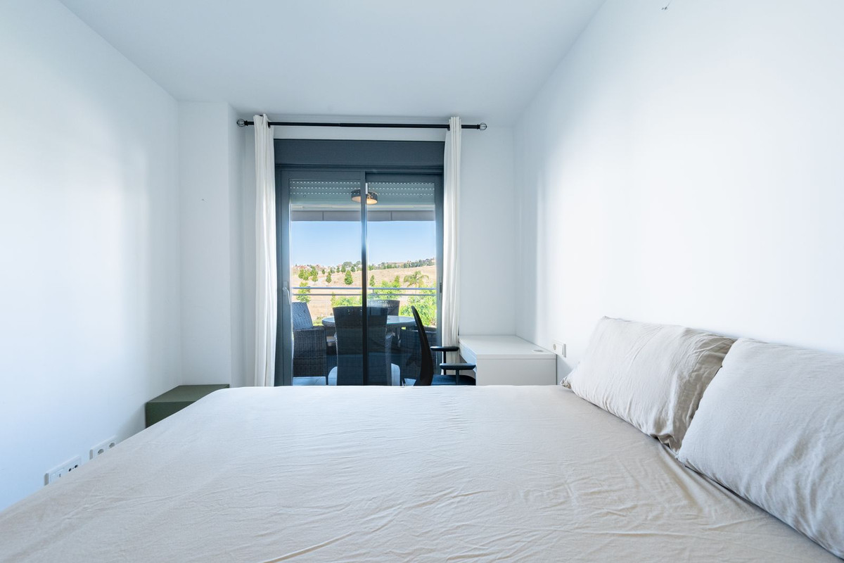 Se vende Apartamento Planta Media de 2 dormitorios en Costa Del Sol, Málaga, España