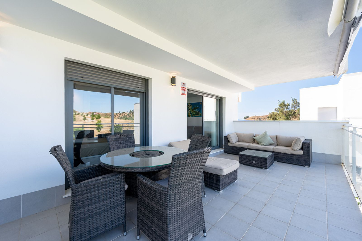Se vende Apartamento Planta Media de 2 dormitorios en Costa Del Sol, Málaga, España
