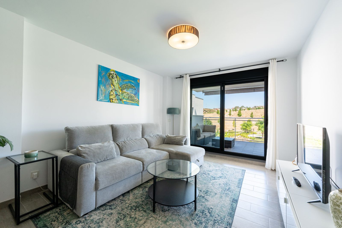 Se vende Apartamento Planta Media de 2 dormitorios en Costa Del Sol, Málaga, España