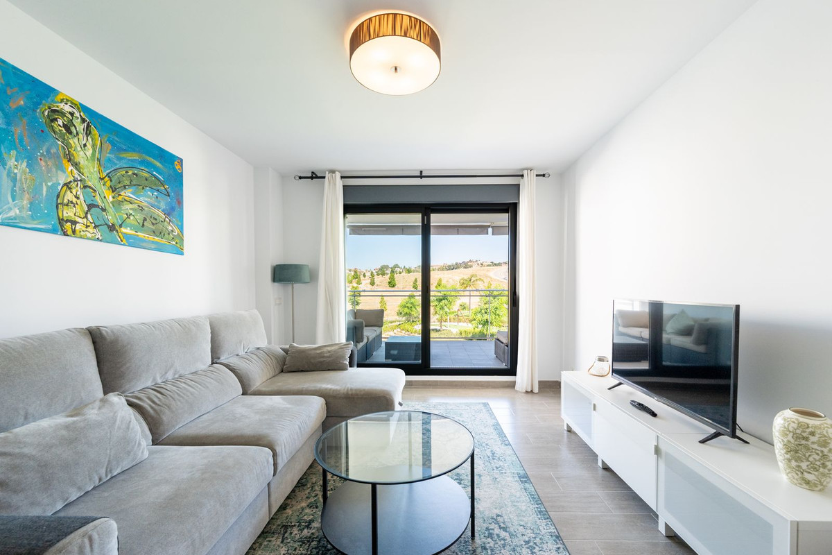 Se vende Apartamento Planta Media de 2 dormitorios en Costa Del Sol, Málaga, España