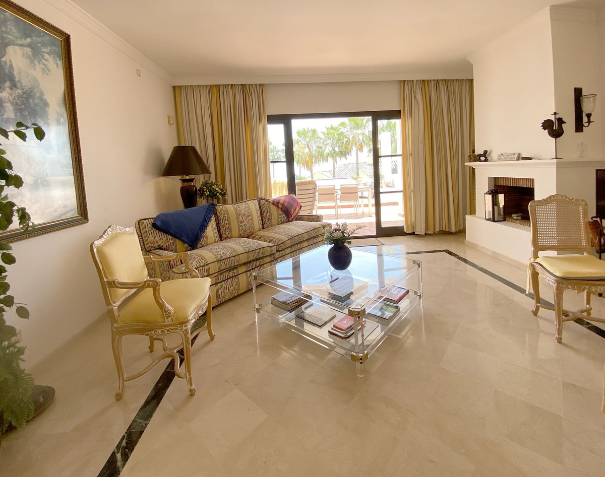 2 Bed Townhouse for sale in Los Arqueros Costa Del Sol, Málaga, Spain