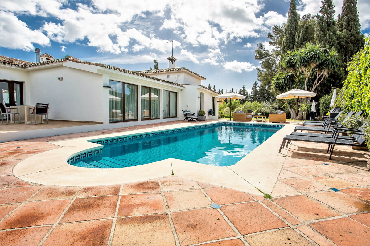 Se vende Villa - Chalet de 7 dormitorios en Costa Del Sol, Málaga, España