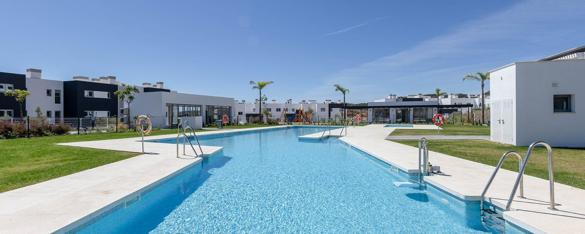 Se vende Apartamento Planta Baja de 2 dormitorios en Costa Del Sol, Málaga, España