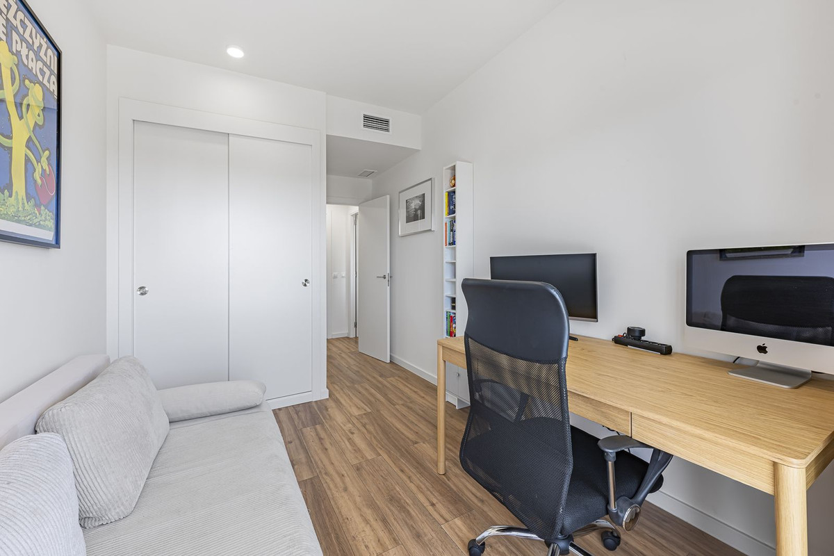 Se vende Apartamento Planta Baja de 2 dormitorios en Costa Del Sol, Málaga, España