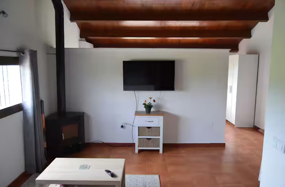 5 Bed Townhouse for sale in Pizarra Costa Del Sol, Málaga, Spain