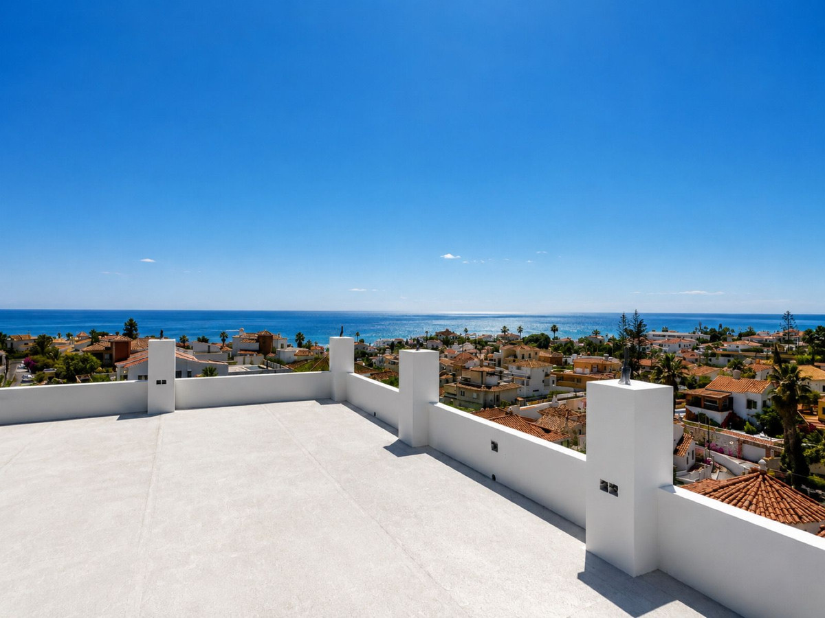 4 Bed Townhouse for sale in El Faro Costa Del Sol, Málaga, Spain
